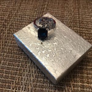 Tanya Blue Sapphire Flower Bridal Wedding Ring